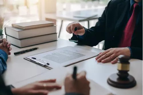 Como se tornar um Oficial de Justiça e qual sua atuação